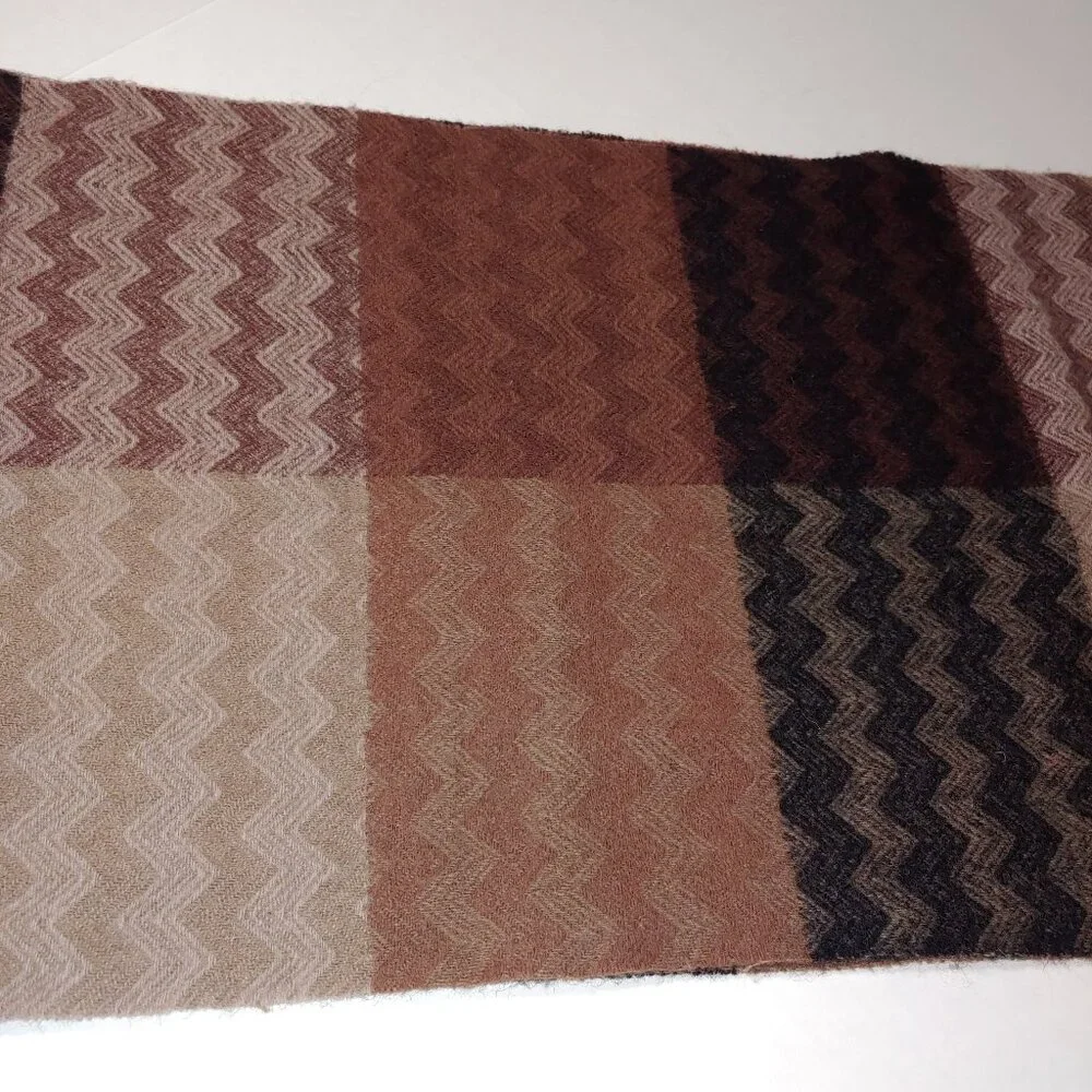 IrelandEye Cashmere Wool Blend Chevron pattern Fringes Scarf Brown OS